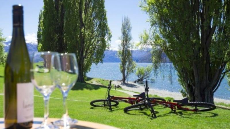 Take the bikes out for a beautiful self guided tour along the scenic tracks of Lake Wanaka.